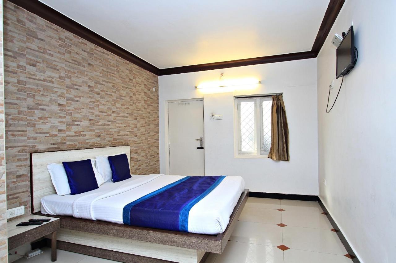 Hotel Pratham International Ooty Ngoại thất bức ảnh